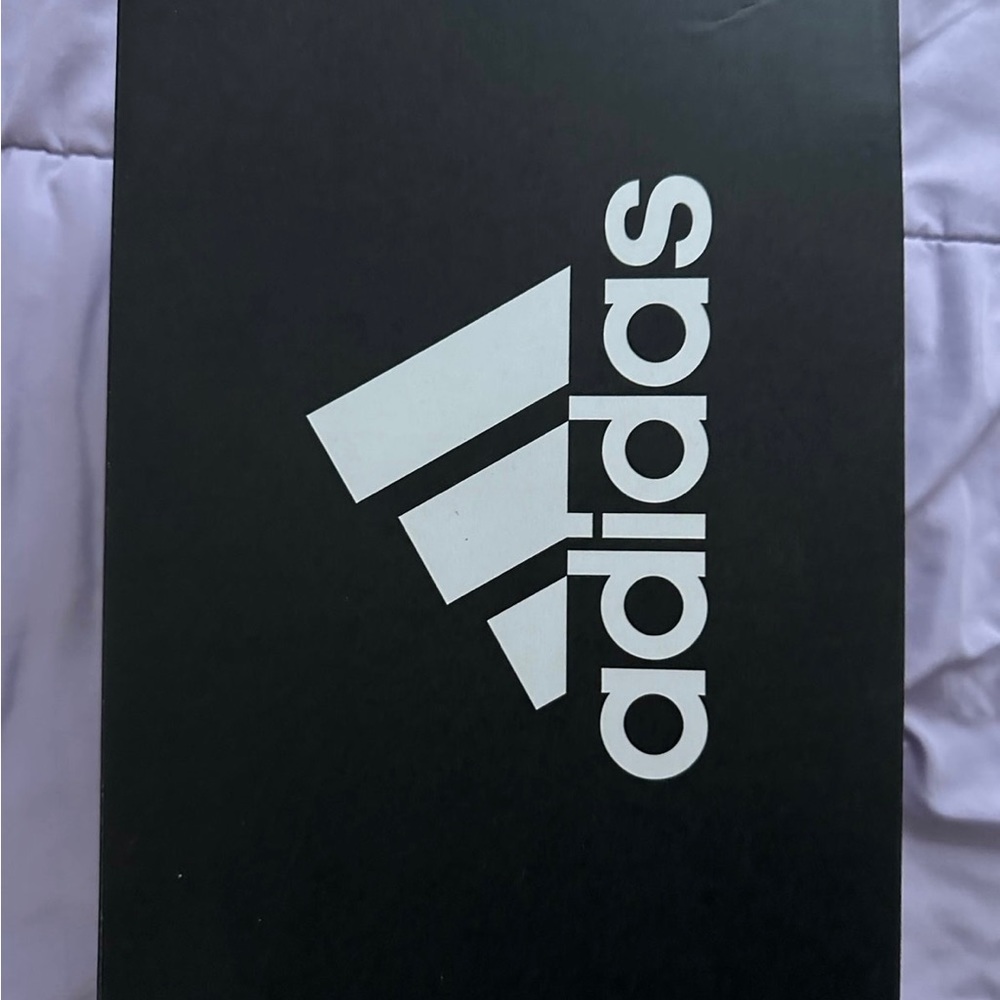 NWT Adidas purebouce